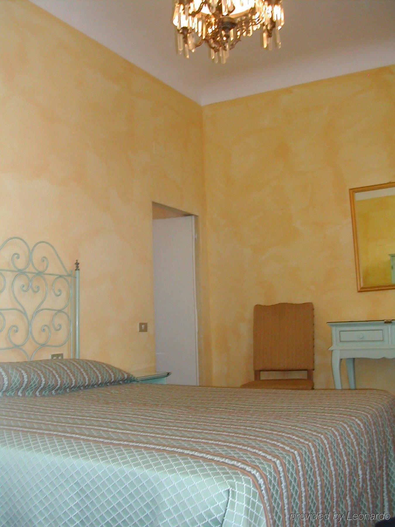 Hotel Palazzo Dal Borgo Florence Room photo